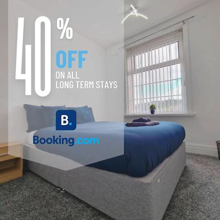 Stylish 4 Double Bedroom House In Bradford, Views Of Hillside And Parking 쉬플리 외부 사진